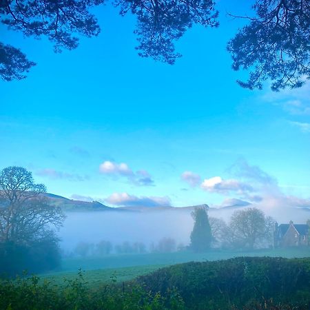 Mountain View Cottage, Hot Tub , Stunning Views Llanhamlach ภายนอก รูปภาพ